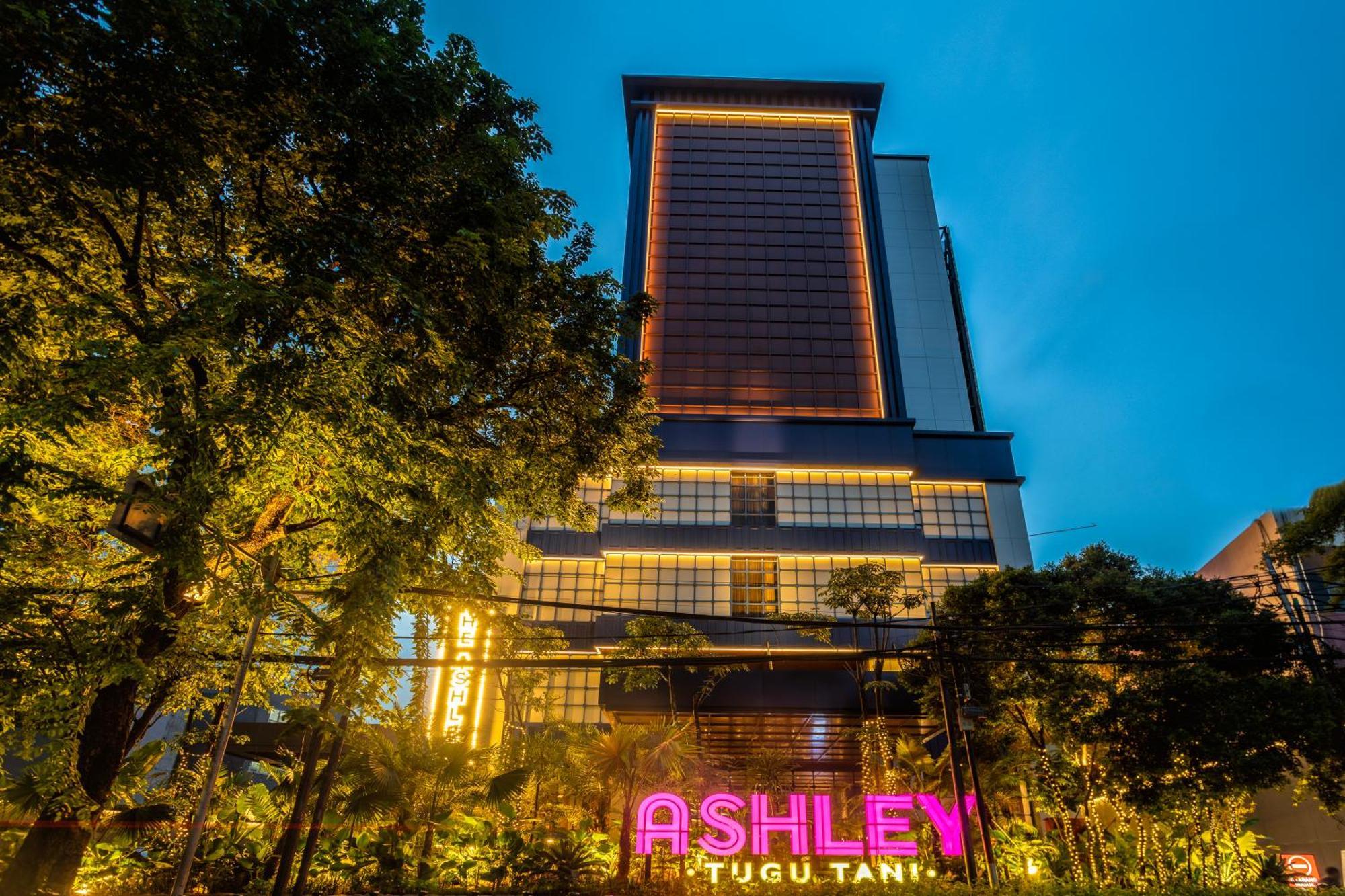 Ashley Tugu Tani Menteng Jakarta Exterior photo