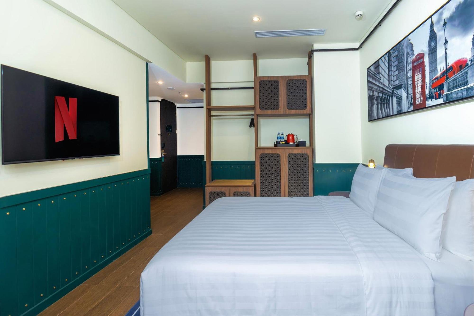 Ashley Tugu Tani Menteng Jakarta Exterior photo